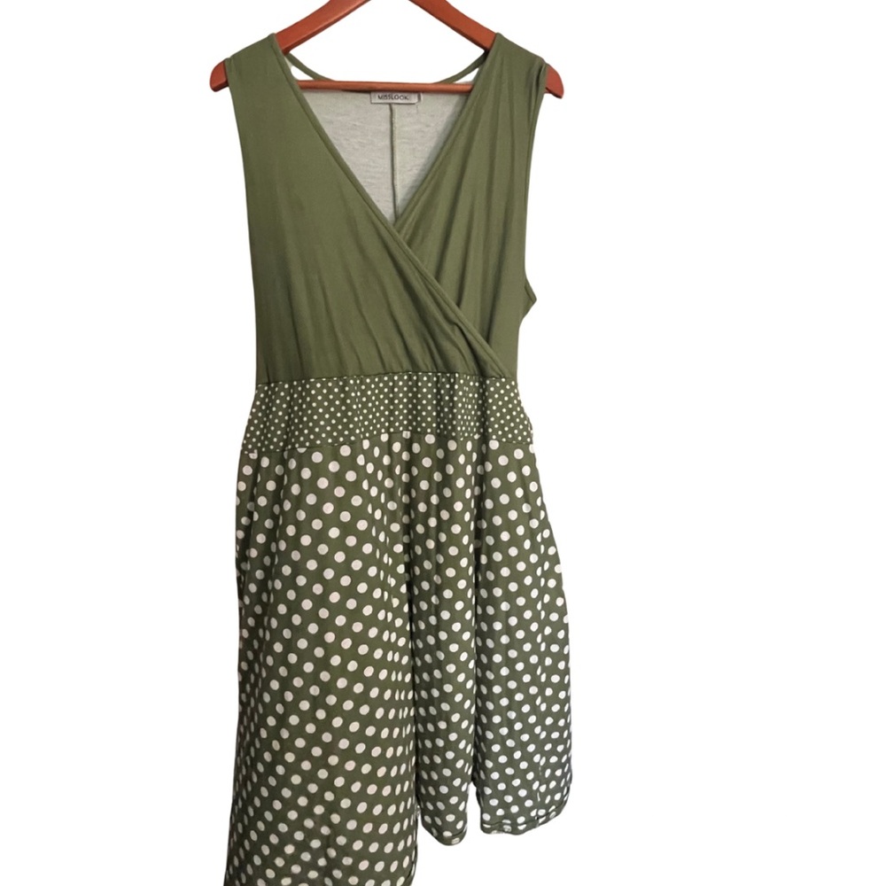 MISSLOOK Green Sleeveless V-Neck Sundress